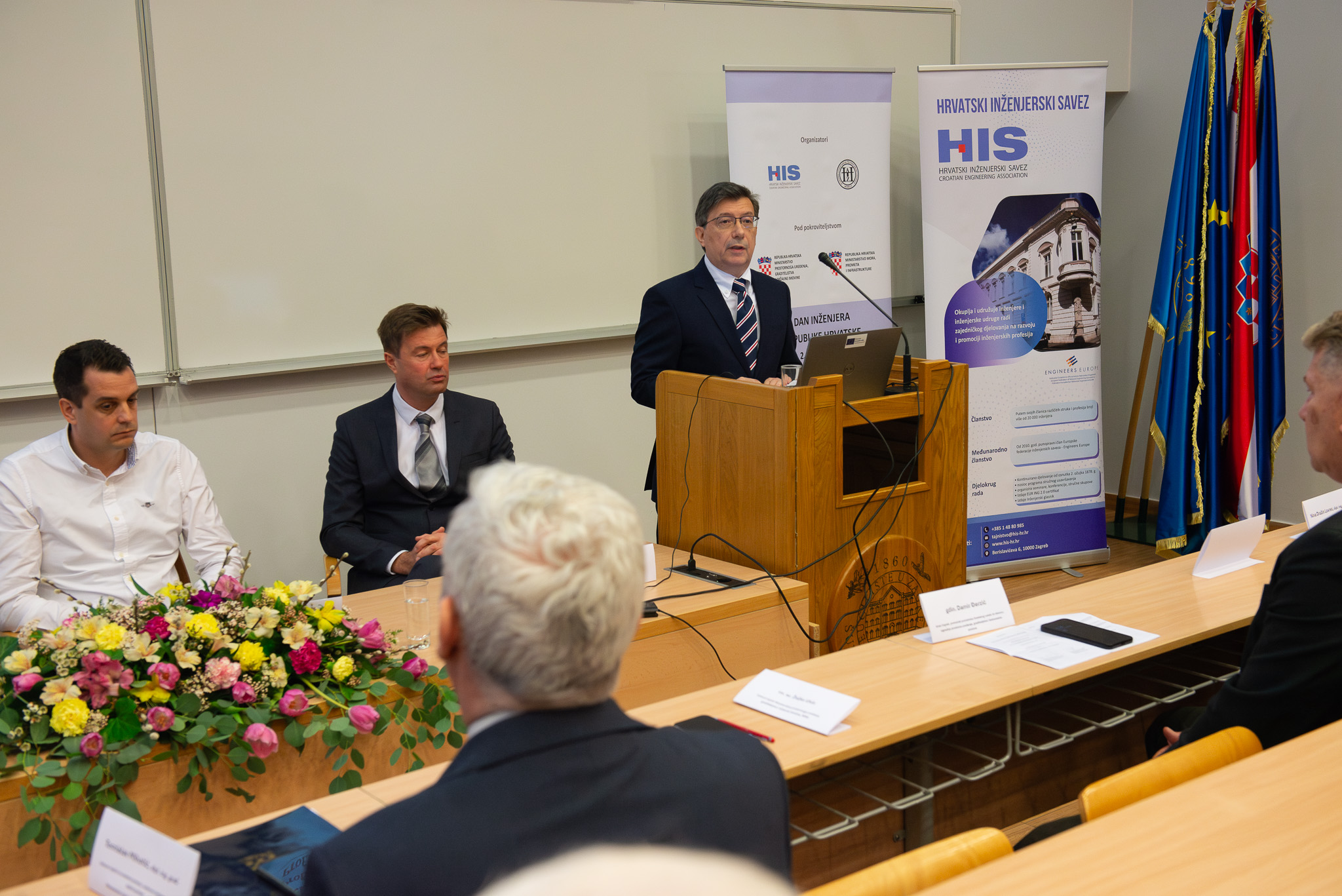 Slika /slike/Images/Dan HISa1.jpg